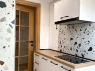 Izdavanje, dvosoban stan, 80m2, Centar, Podgorica