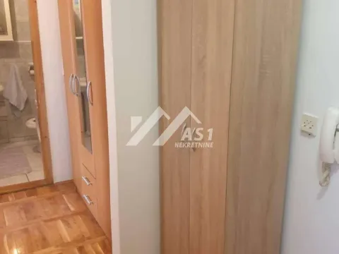 Izdavanje, dvosoban stan, 50m², Sajam, Novi Sad Sve Podlokacije - image 6