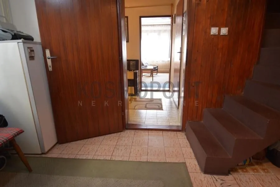 Sale, house, 74m², Čubura, Beograd
