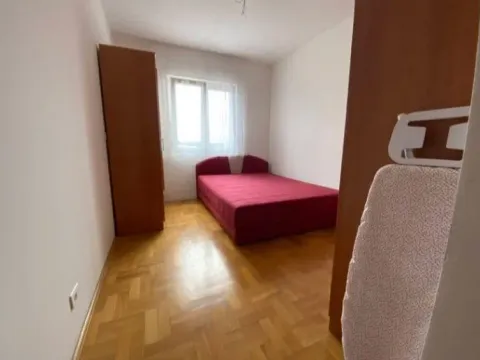 Izdavanje, jednosoban stan, 50m², Stari Aerodrom, Podgorica - image 3