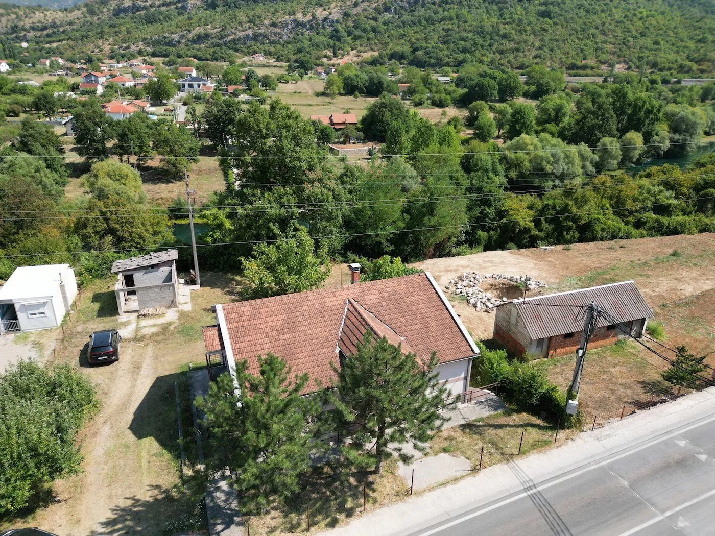 Prodaja, kuća, 236m², Velje Brdo, Podgorica