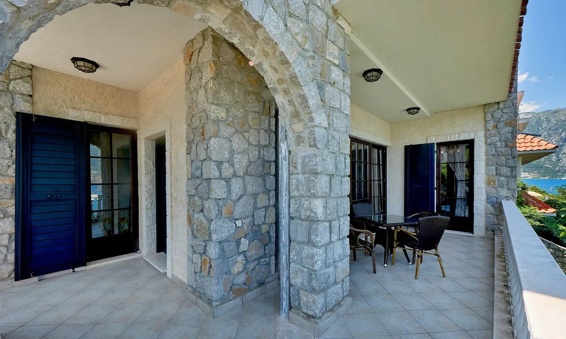 Sale, house, 235m², Kostanjica, Kotor