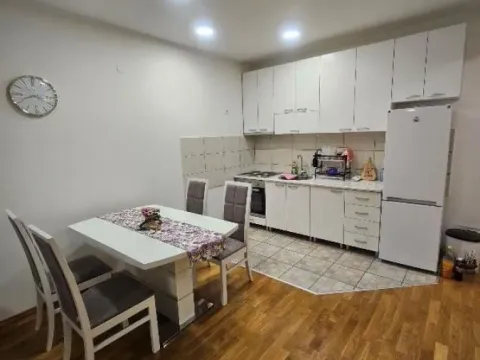 Izdavanje, trosoban stan, 55m², Đeram Pijaca, Beograd - image 6