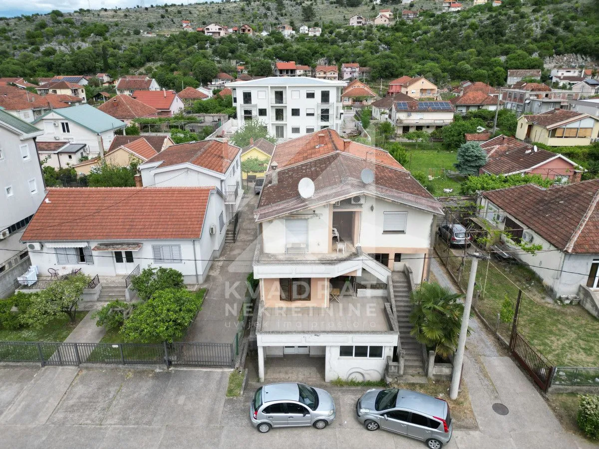 Sale, house, 261m², Dalmatinska ulica, Podgorica
