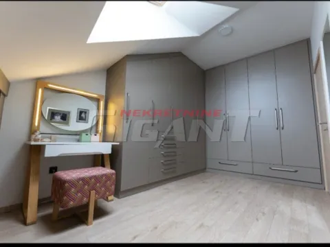 Prodaja, stan, 126m², Autokomanda, Voždovac Sve Podlokacije - image 13