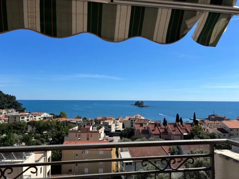 Prodaja, dvosoban stan, 69m², Petrovac, Budva