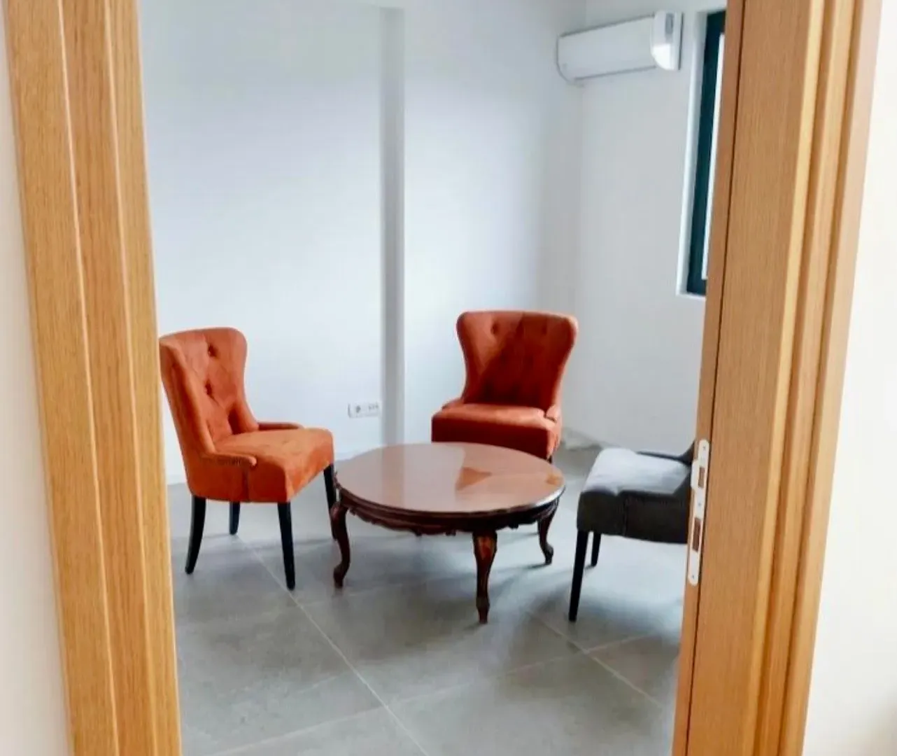 Rent, office space, 120m², Centar, Podgorica