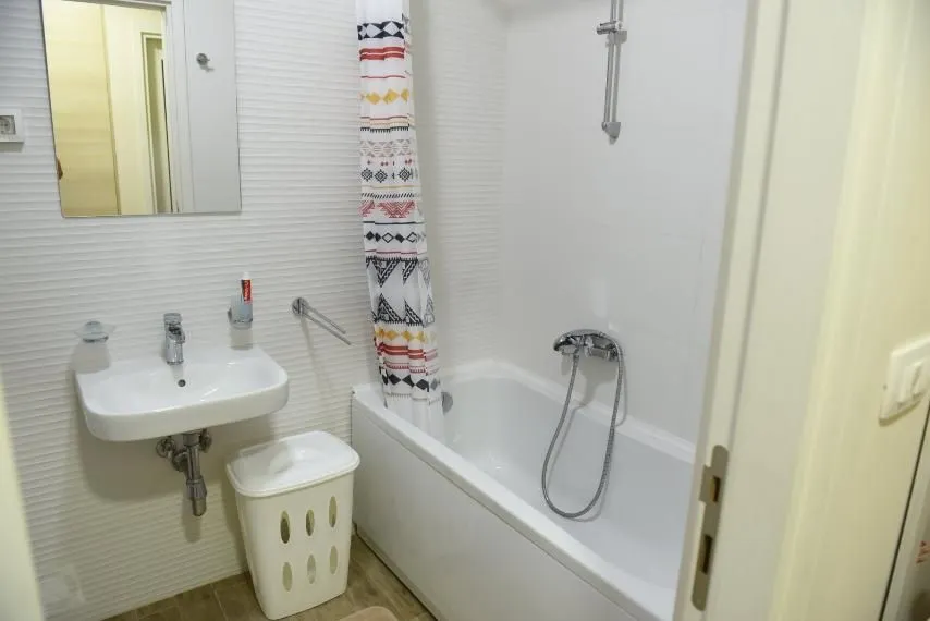 Rent, one bedroom apartment, 40m², Pobrežje, Podgorica