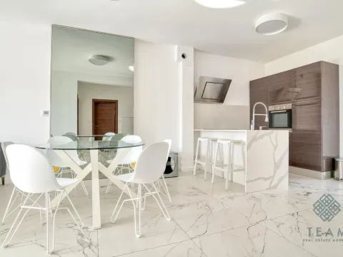 Rent, two bedroom apartment, 60m², Petrovac, Budva - image 6