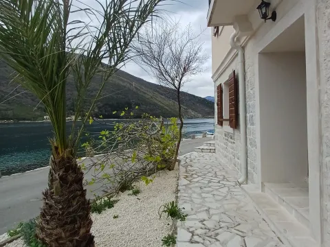 Rent, one bedroom apartment, 55m², Lepetani, Tivat - image 3