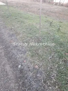 Pogled na zemljište sa travnjakom. - image 8