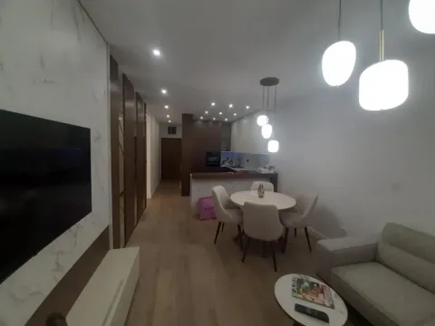 Izdavanje, dvosoban stan, 65m², Dobrota, Kotor - image 16