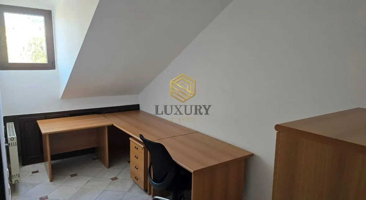Rent, office space, 140m², Centar, Podgorica