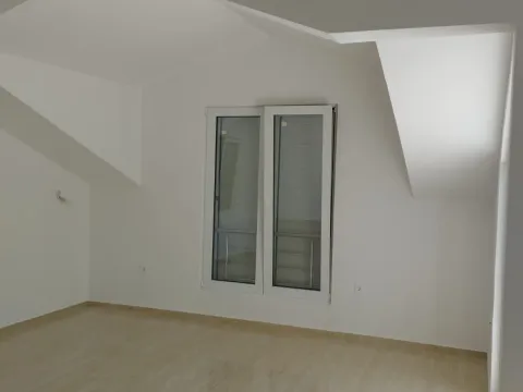 Prodaja, dvosoban stan, 74m², Herceg Novi, Crna Gora - image 4