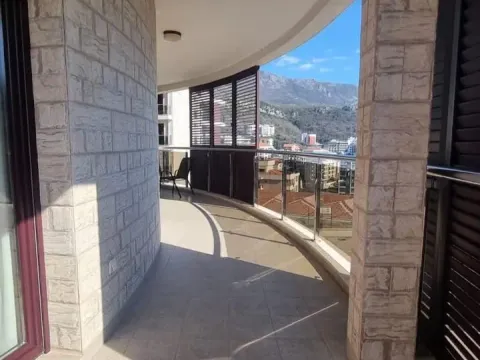 Sale, two bedroom apartment, 130m², Bečići, Budva - image 16