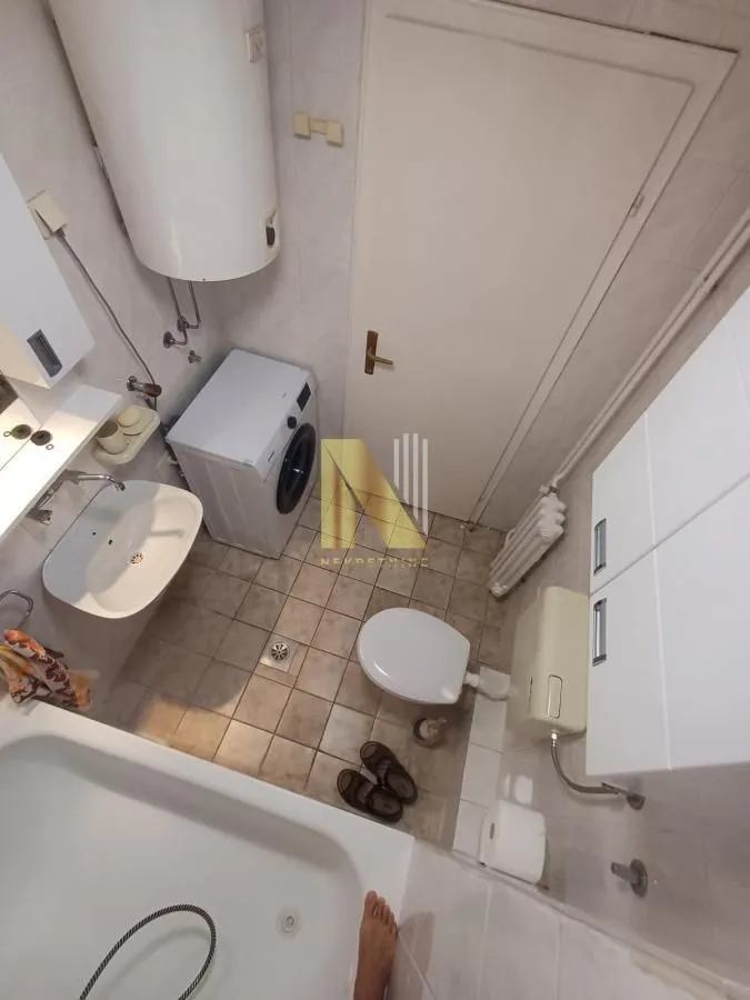 Izdavanje, jednosoban stan, 43m², Grbavica, Novi Sad Sve Podlokacije