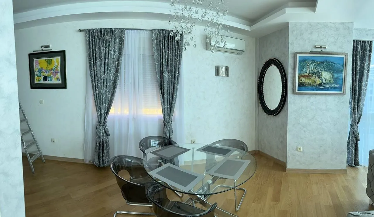 Rent, two bedroom apartment, 100m², Bečići, Budva