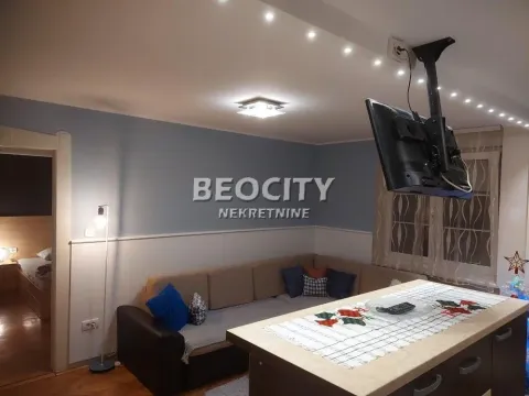 Izdavanje, dvosoban stan, 46m², Centar, Novi Sad - image 2