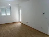 Izdavanje, jednosoban stan, 46m², Stari Aerodrom, Podgorica - image 12