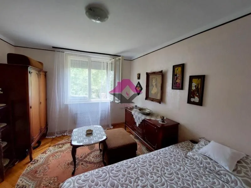 Sale, three bedroom apartment, 77m², Zemun Sve Podlokacije, Beograd