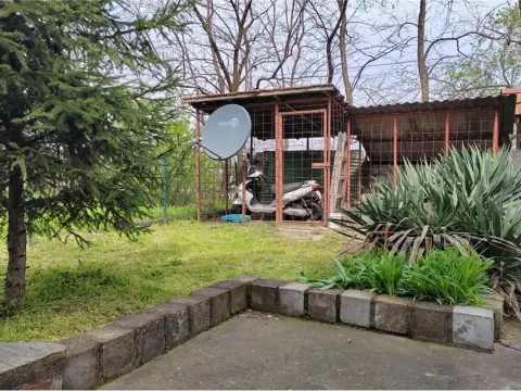 Prodaja, kuća, 155m², Ledena Stena, Niš - image 23