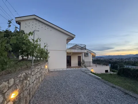 Rent, house, 256m², Masline, Podgorica - image 25