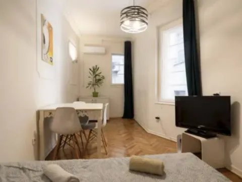 Prodaja, garsonjera, 26m², Stari Grad, Beograd - image 2