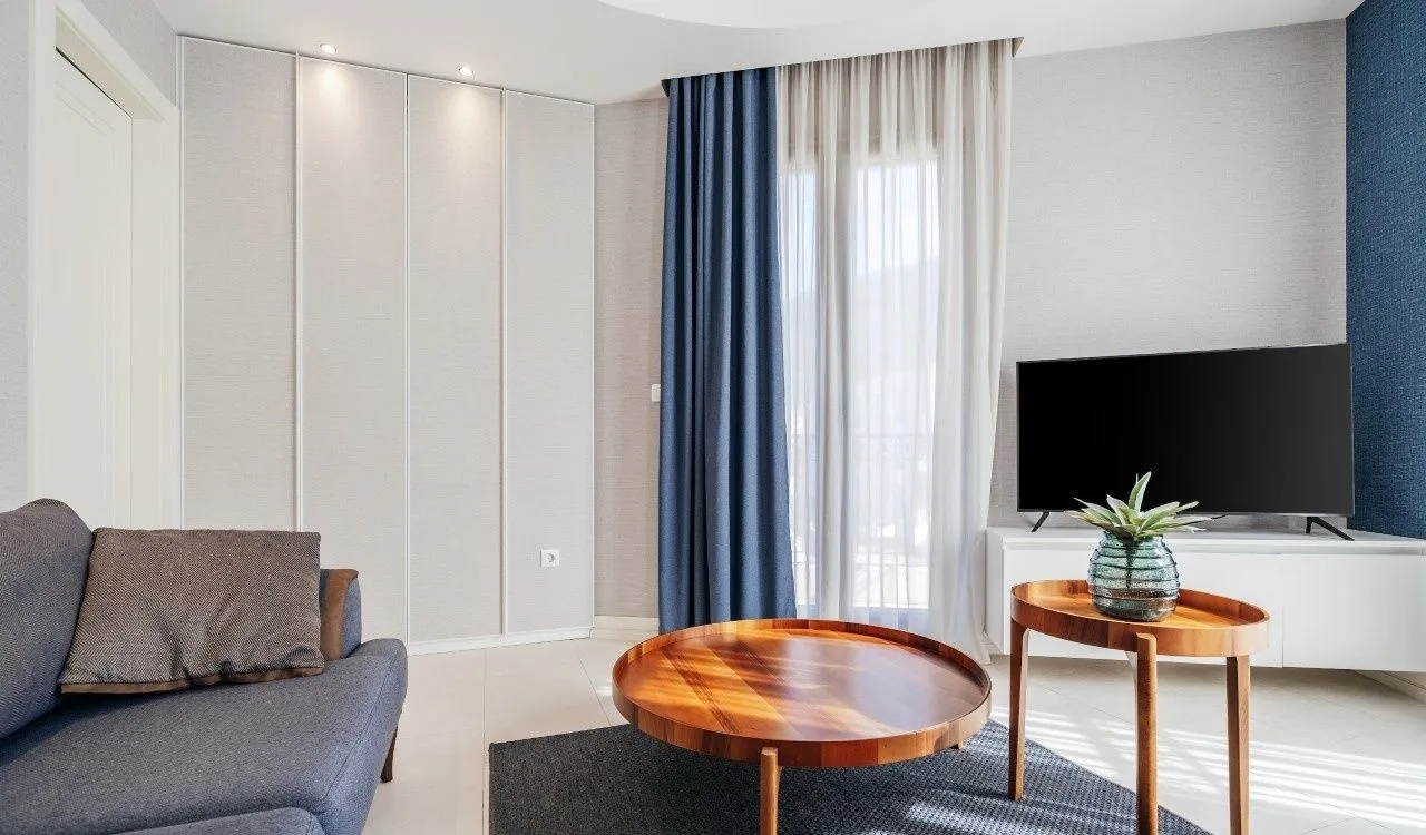Prodaja, jednosoban stan, 45m², Centar, Tivat