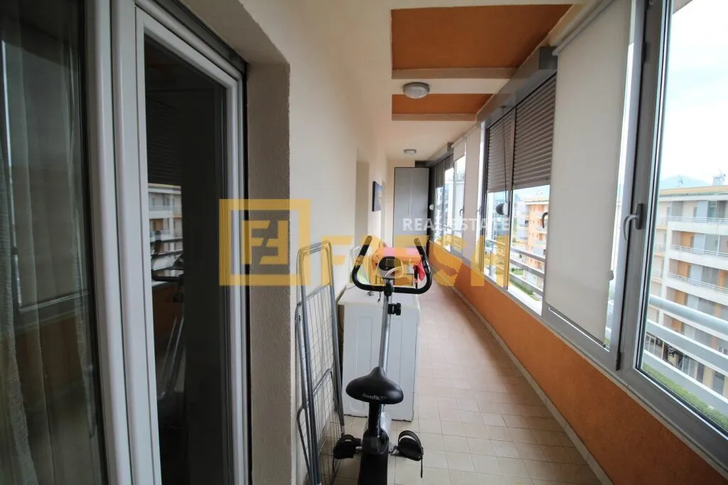 Rent, two bedroom apartment, 74m², City Kvart, Podgorica