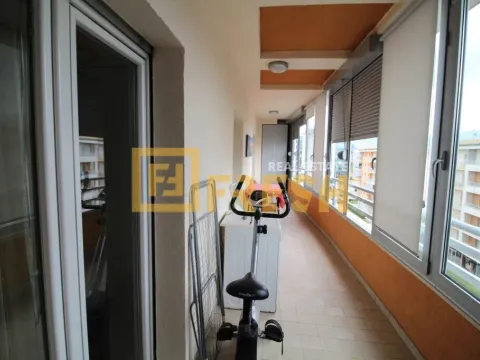 Rent, two bedroom apartment, 74m², City Kvart, Podgorica - image 19