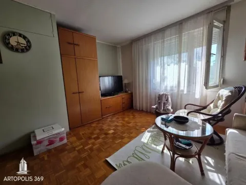 Prodaja, trosoban stan, 79m², Zemun Gornji Grad, Zemun Sve Podlokacije - image 8