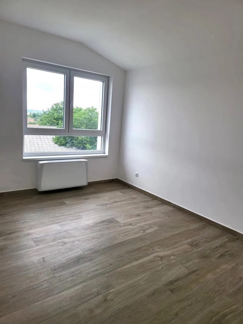 Rent, three bedroom apartment, 80m², Zemun Sve Podlokacije, Beograd
