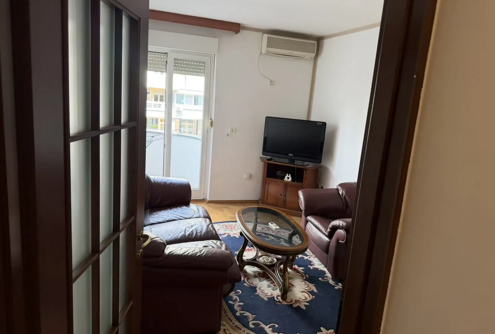 Izdavanje, jednosoban stan, 45m², Stari Aerodrom, Podgorica