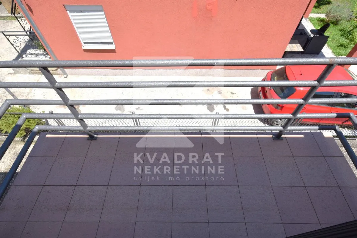 Prodaja, kuća, 320m², Murtovina, Podgorica