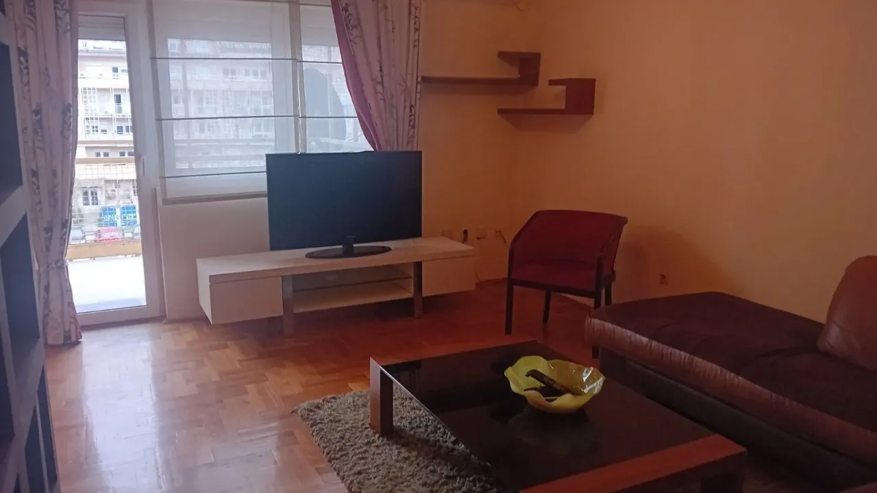 Rent, two bedroom apartment, 75m², Stari Aerodrom, Podgorica