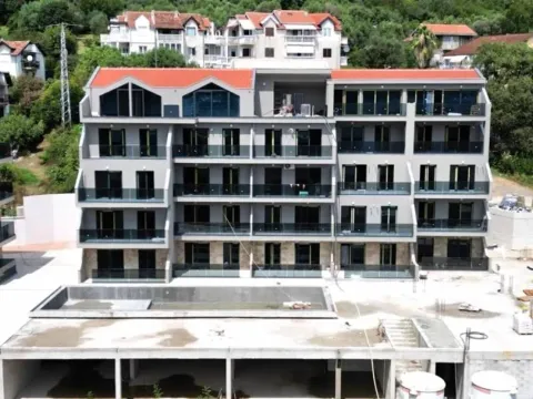 Prodaja, jednosoban stan, 50m², Đenovići, Herceg Novi