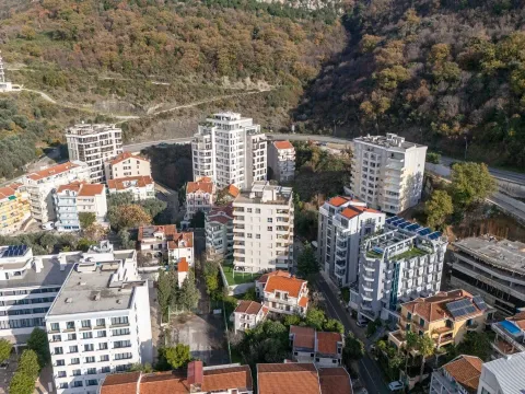 Prodaja, trosoban stan, 212m², Rafailovići, Budva - image 1