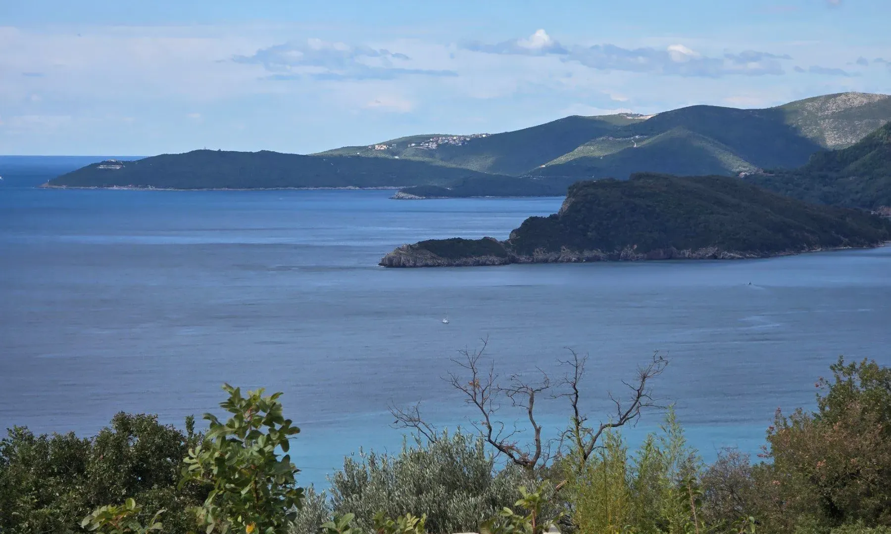 Prodaja, plac, 697m², Blizikuće, Budva