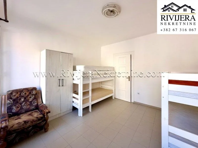 Sale, three bedroom apartment, 72m², Centar, Kotor