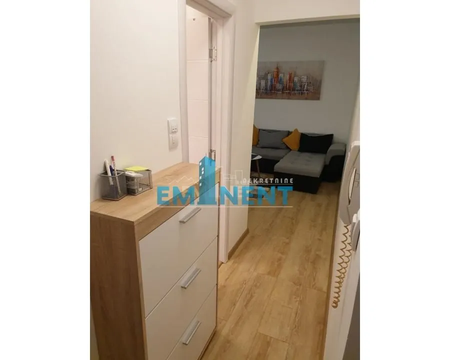 Izdavanje, stan, 34m², Zemun Centar, Zemun Sve Podlokacije