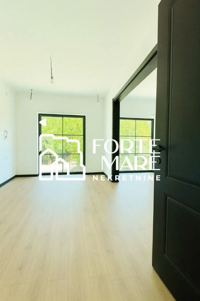 Prodaja, trosoban stan, 117m², Herceg Novi, Crna Gora