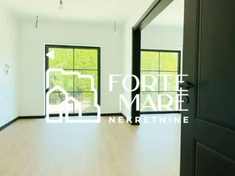 Prodaja, trosoban stan, 117m², Herceg Novi, Crna Gora - image 4