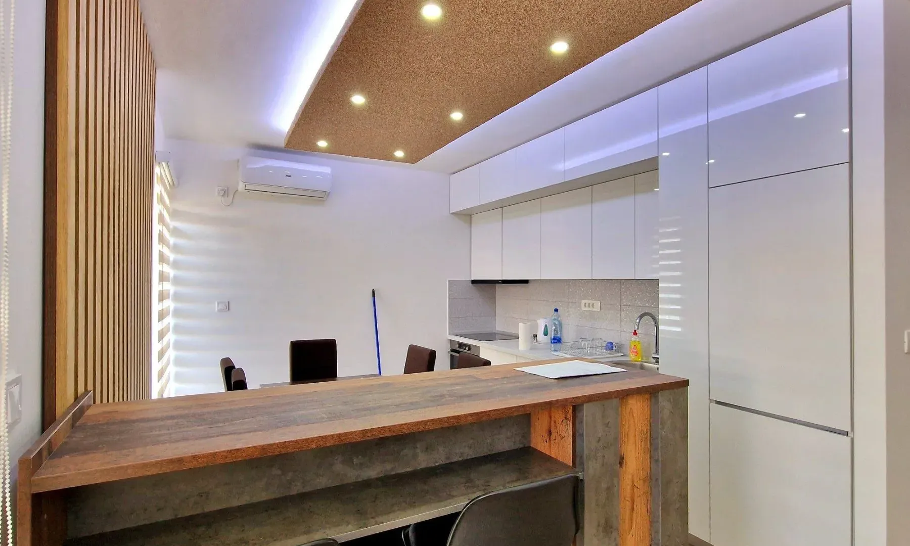 Prodaja, dvosoban stan, 70m², Bečići, Budva