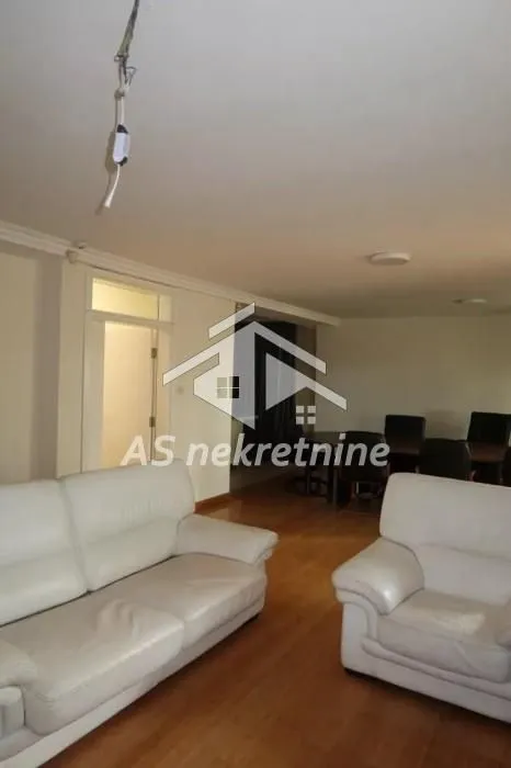 Rent, four bedroom apartment, 160m², Filmski Grad, Beograd