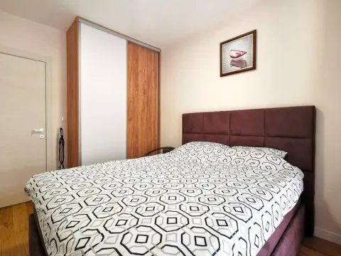 Izdavanje, jednosoban stan, 47m², Central Point, Podgorica - image 8