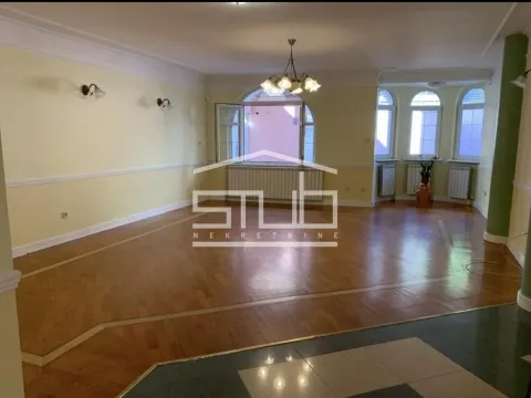 Izdavanje, kuća, 480m², Stari Grad, Beograd - image 8