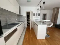 Izdavanje, trosoban stan, 80m², Centar, Novi Sad - image 6