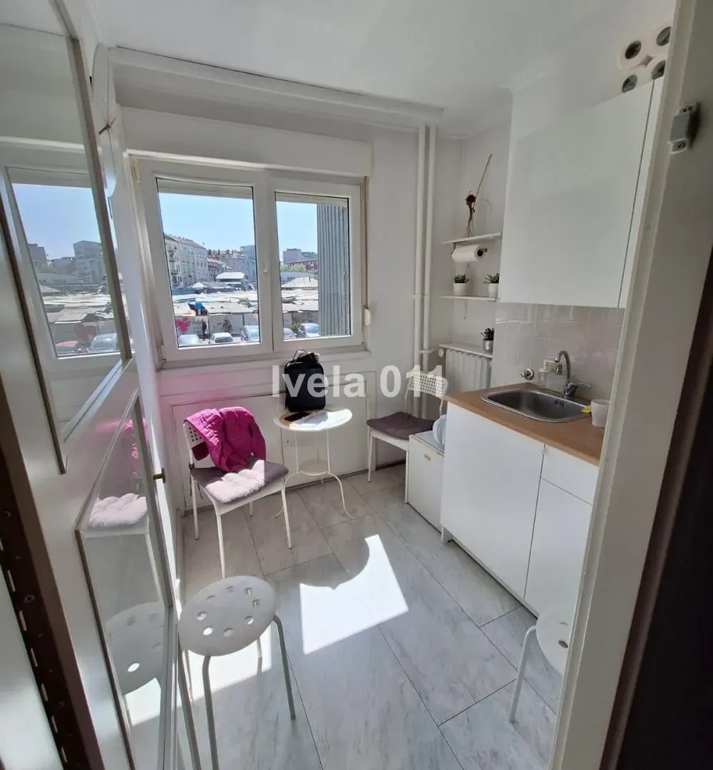 Prodaja, dvosoban stan, 53m², Kalenić Pijaca, Vračar Sve Podlokacije