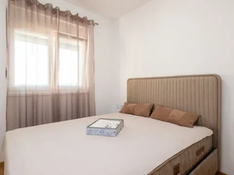 Prodaja, jednosoban stan, 46m², Stari Aerodrom, Podgorica - image 5