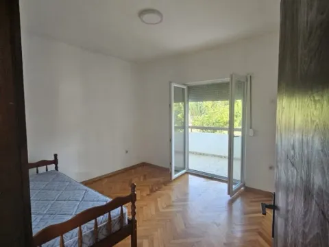 Izdavanje, kuća, 131m², Polje, Bar - image 4